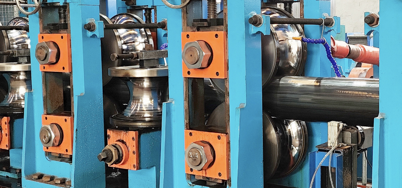 ROLLS FOR STRIPE AND PLATE MILLS